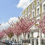 London Chelsea Large 6 People Apartment
